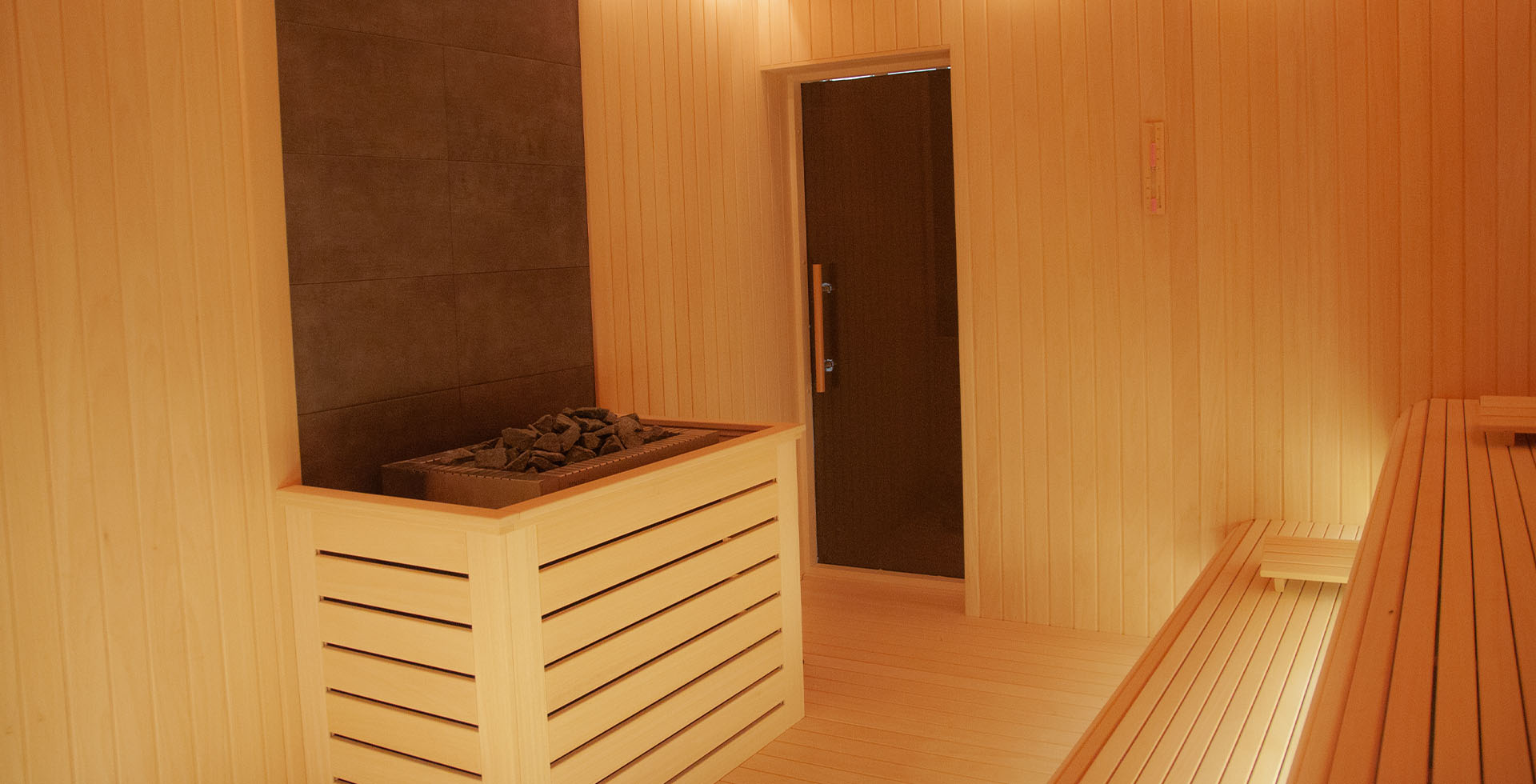 Immerse yourself in luxury – discover our Geneva sauna available for purchase. Unparalleled design meets affordability.